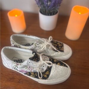 NWOT Vans Black and White Floral Sneakers (Women’s Size 8)